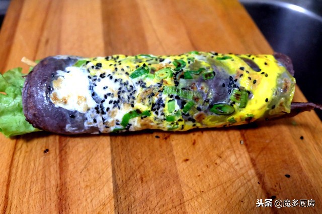 教你煎饼果子的做法,色香味俱全的煎饼果子