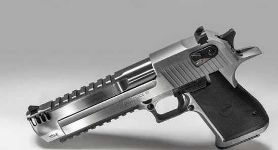 容弹量最大的沙漠之鹰手枪,世界上最小的手枪沙漠之鹰