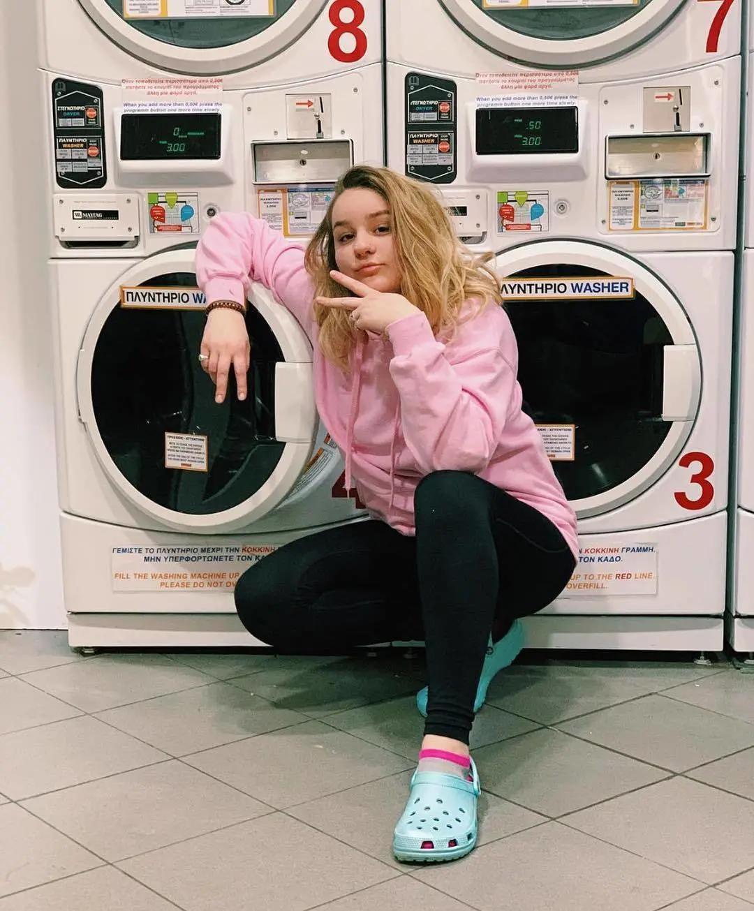 洞洞鞋zara,丑到洞洞鞋