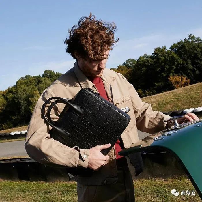 男士公文包品牌排行榜前十名,男士适合背的商务公文包