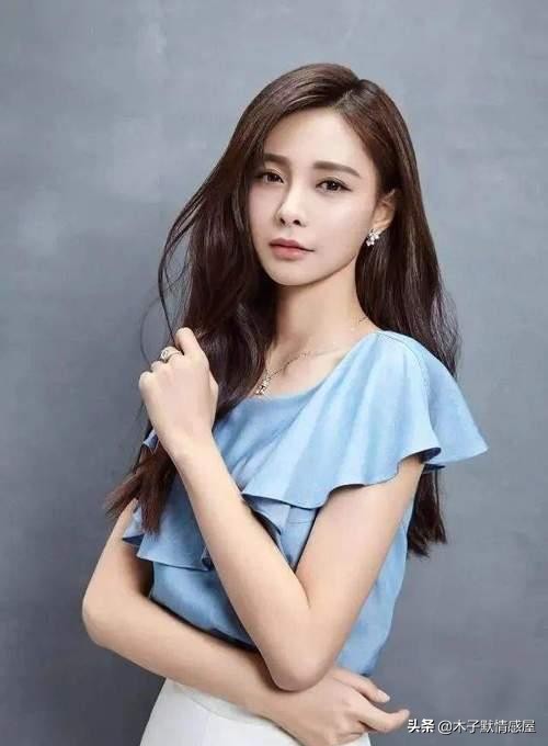 二手衬衫标价900元，比原价贵近三倍，是谁给了沈梦辰底气？