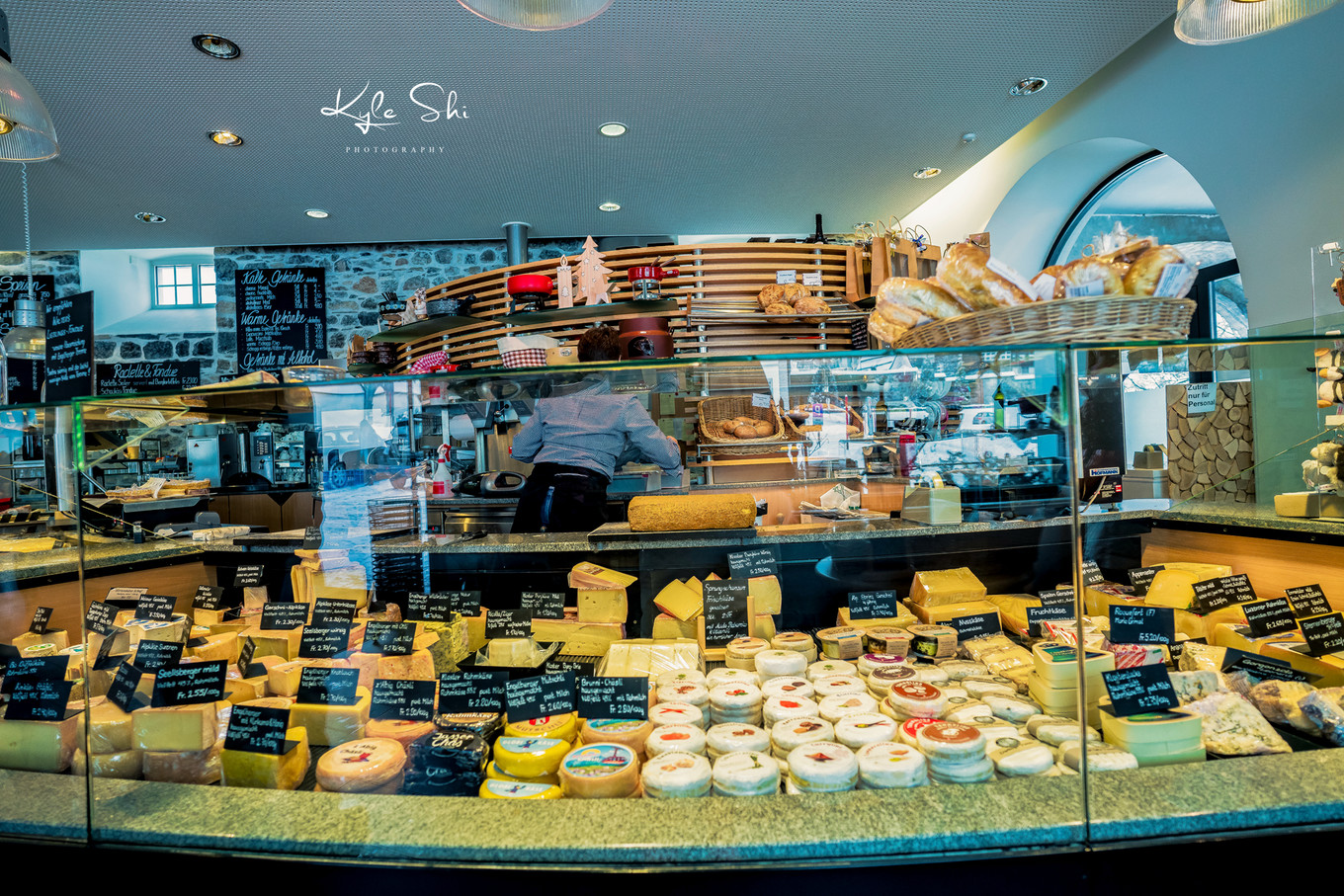 瑞士高山滑雪上演惊险与刺激,瑞士滑雪的真实感受