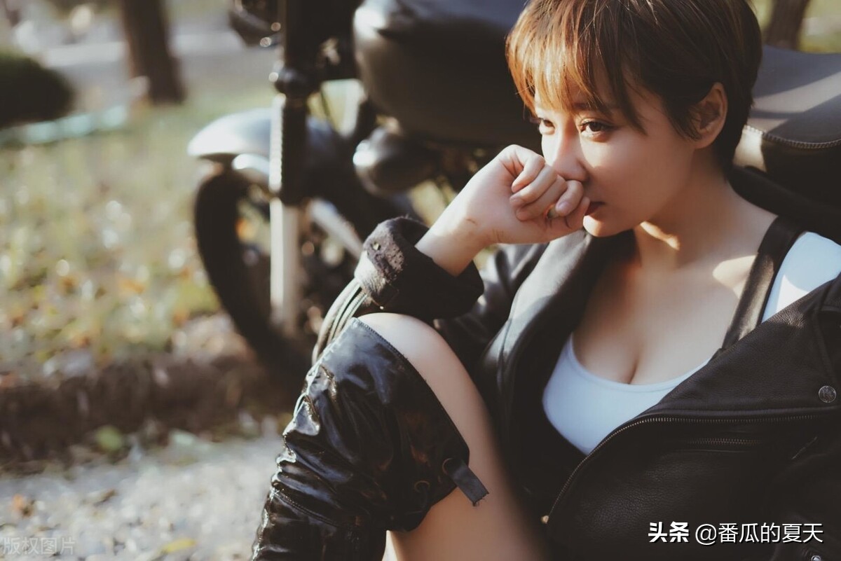 越高冷的男人对女人越有吸引力,高冷的男生是怎样的吸引女生