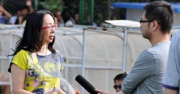 中国女老板身价,足坛最漂亮的女老板