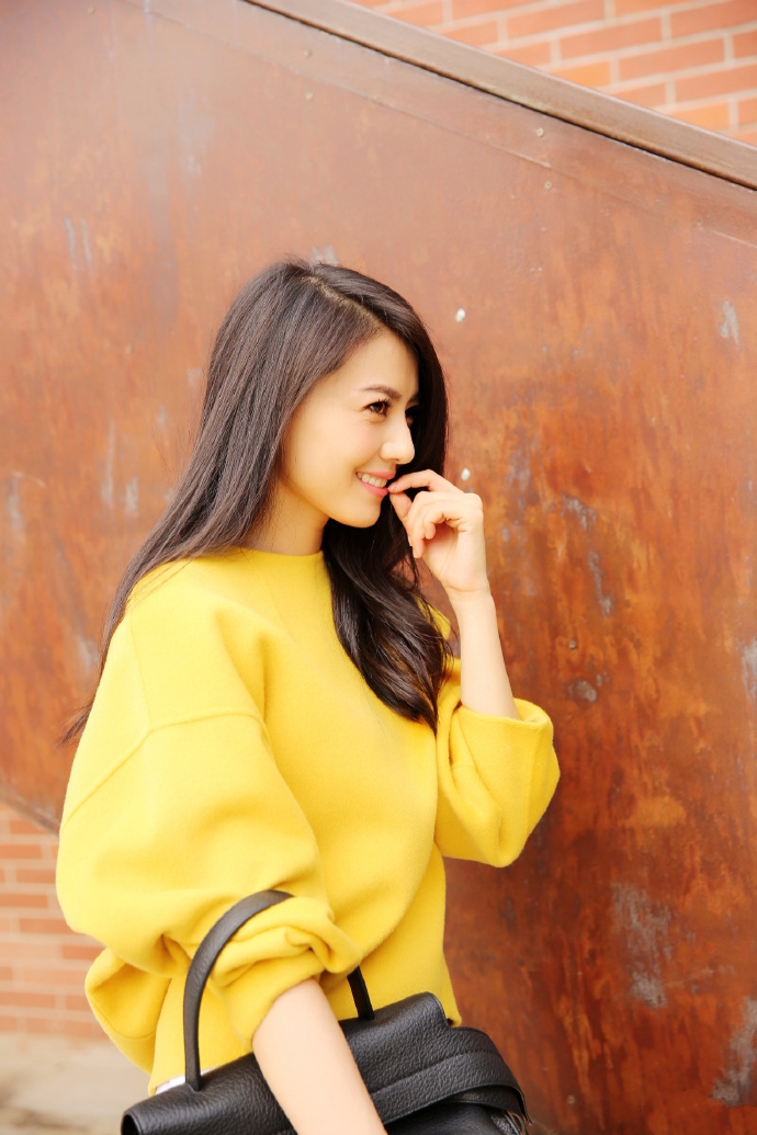 高圆圆气质穿搭高级感,高圆圆法国度蜜月