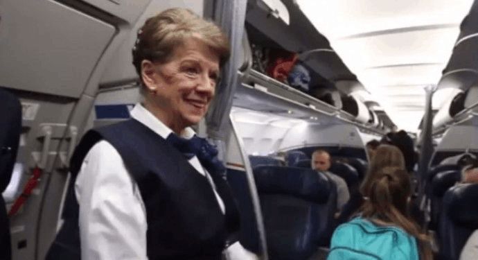 各国空姐制服对比,世界各国的空姐有多美