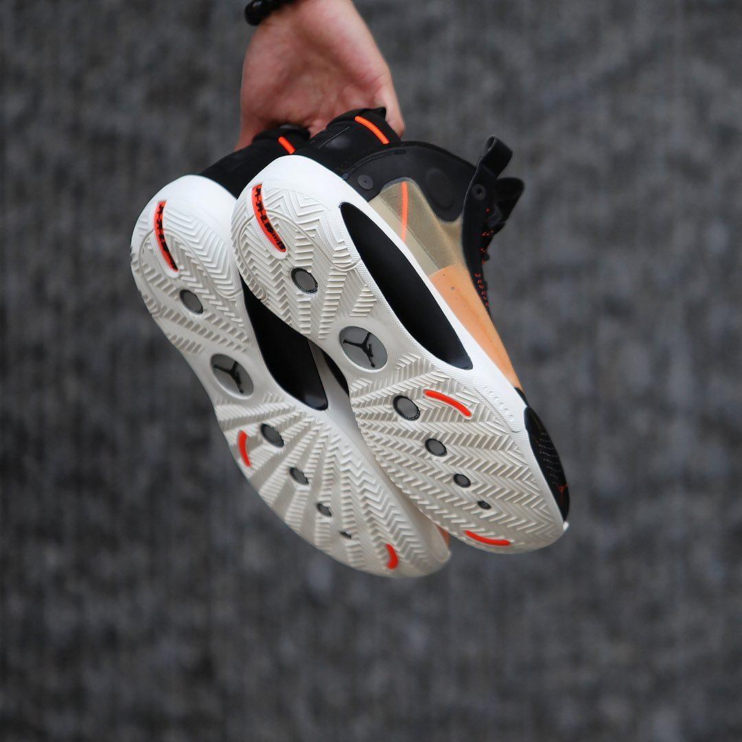 盘点19年人气最高的10款球鞋,今年最好看的10款球鞋