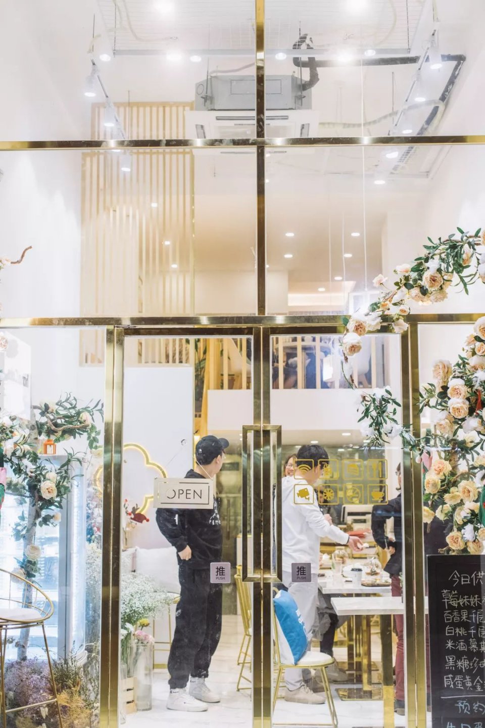 体育西复式公寓,体育西复式单间