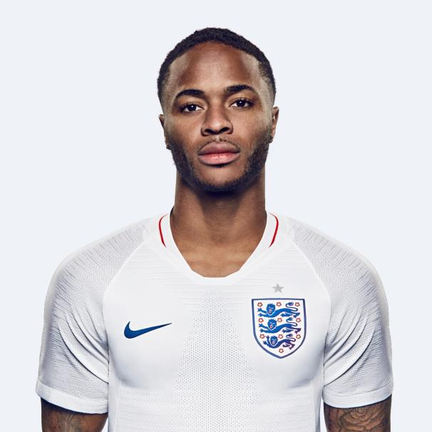 英国足球2018世界足球先生,raheemsterling球员