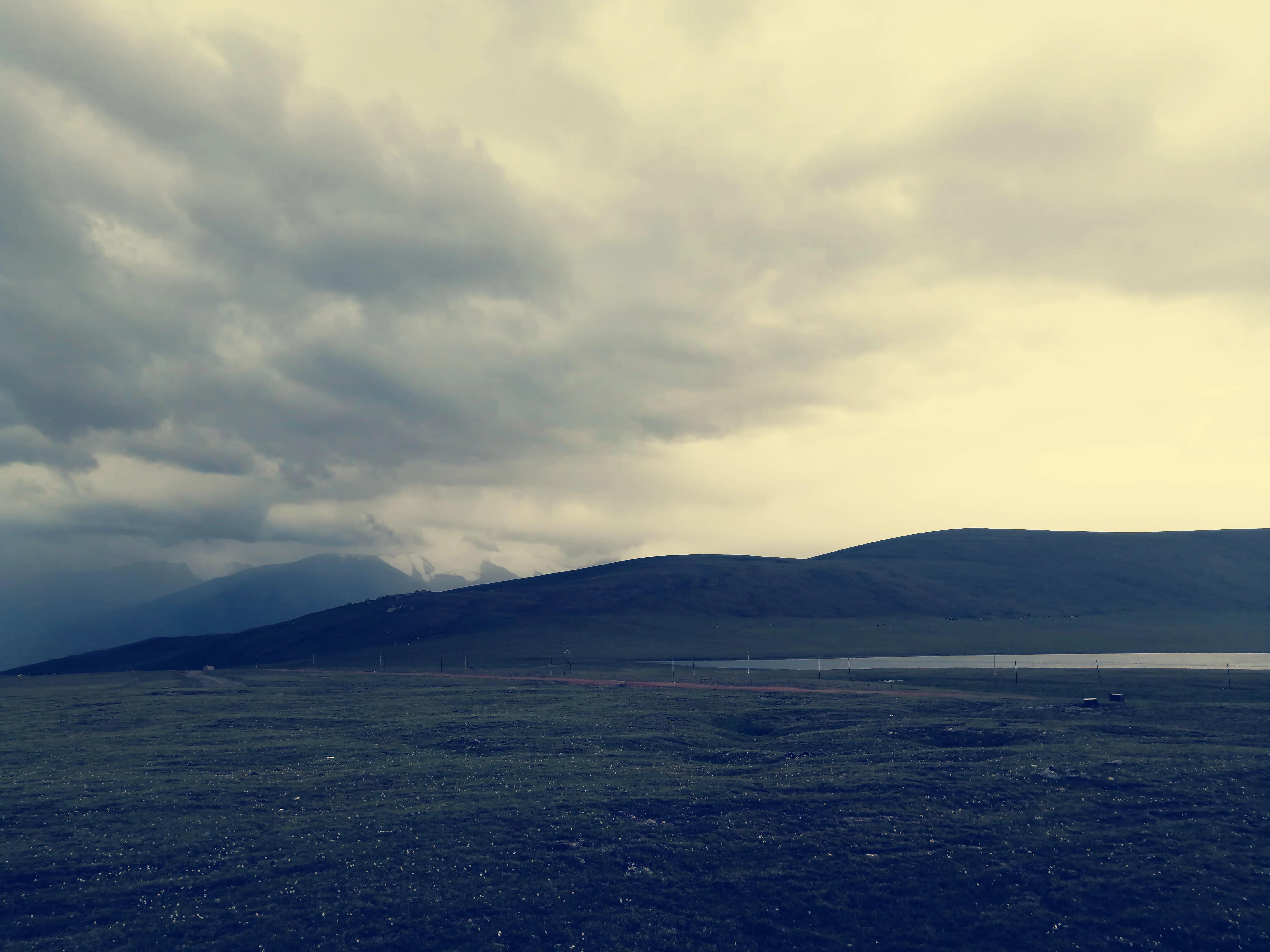 从乌鲁木齐到库尔勒3个小时公路,乌鲁木齐到和静走s301可以吗