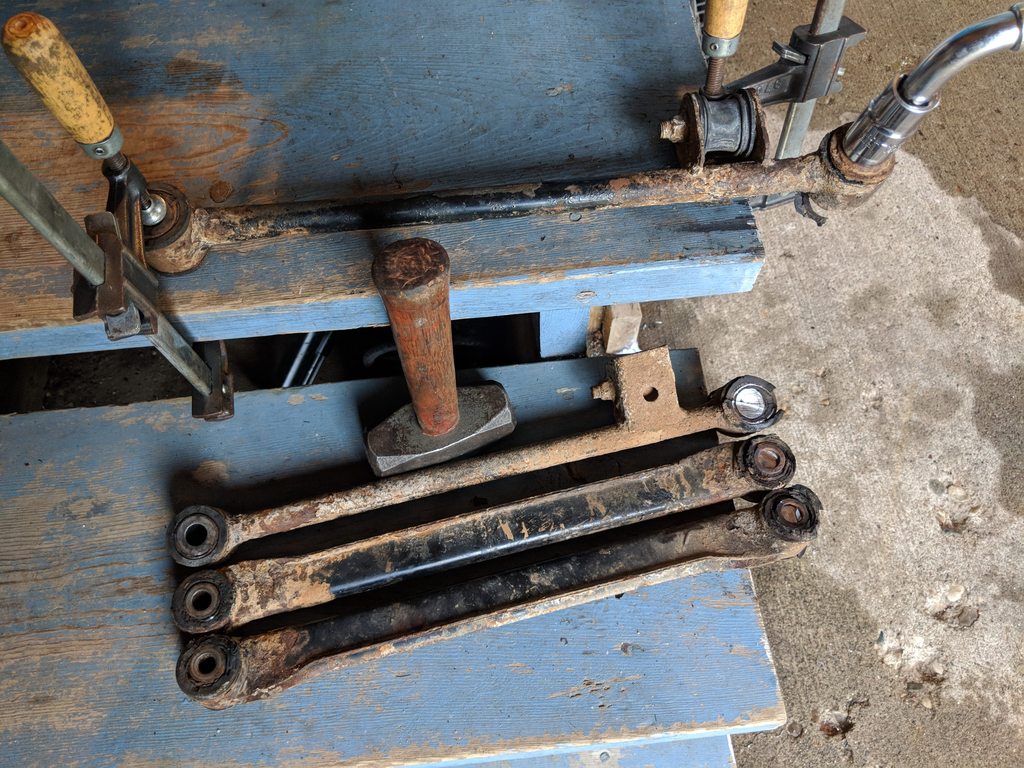 斯巴鲁翼豹2.0r两厢二手能入手吗,2006斯巴鲁翼豹二手多少钱