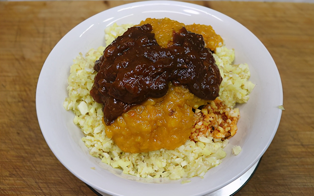 鱼头不煎做汤的家常做法,鱼头这样做鲜嫩多汁又入味