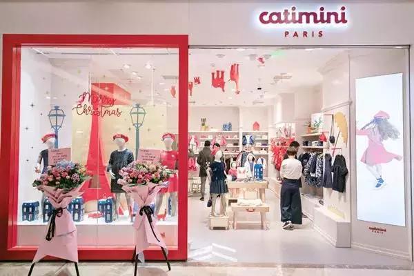 服装行业关店潮与开店潮,2020年必看的服装店经营趋势