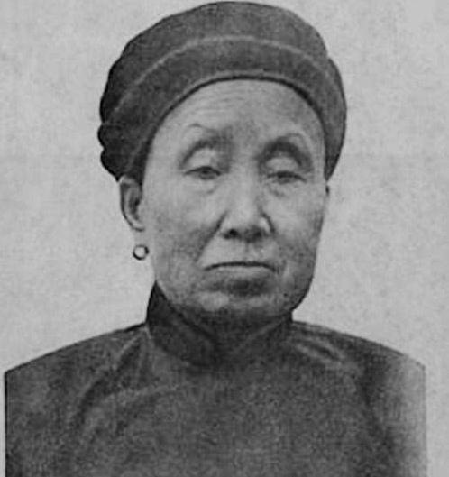 乡民要求处死“双枪老太婆”，毛主席亲自特批：一定要善待其家属