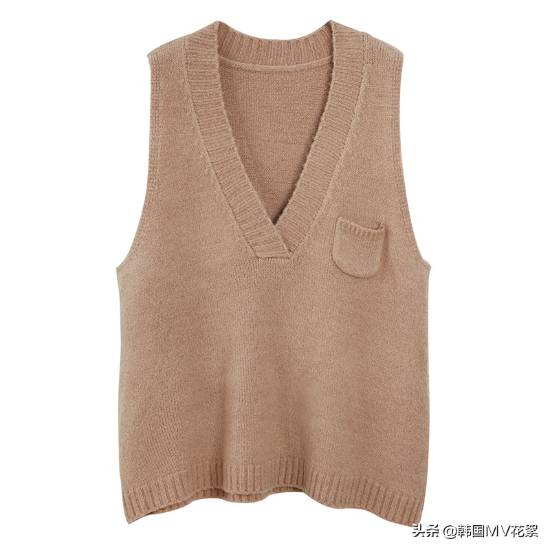 脸大穿啥衣服好看,脸大穿什么款式的衣服好看