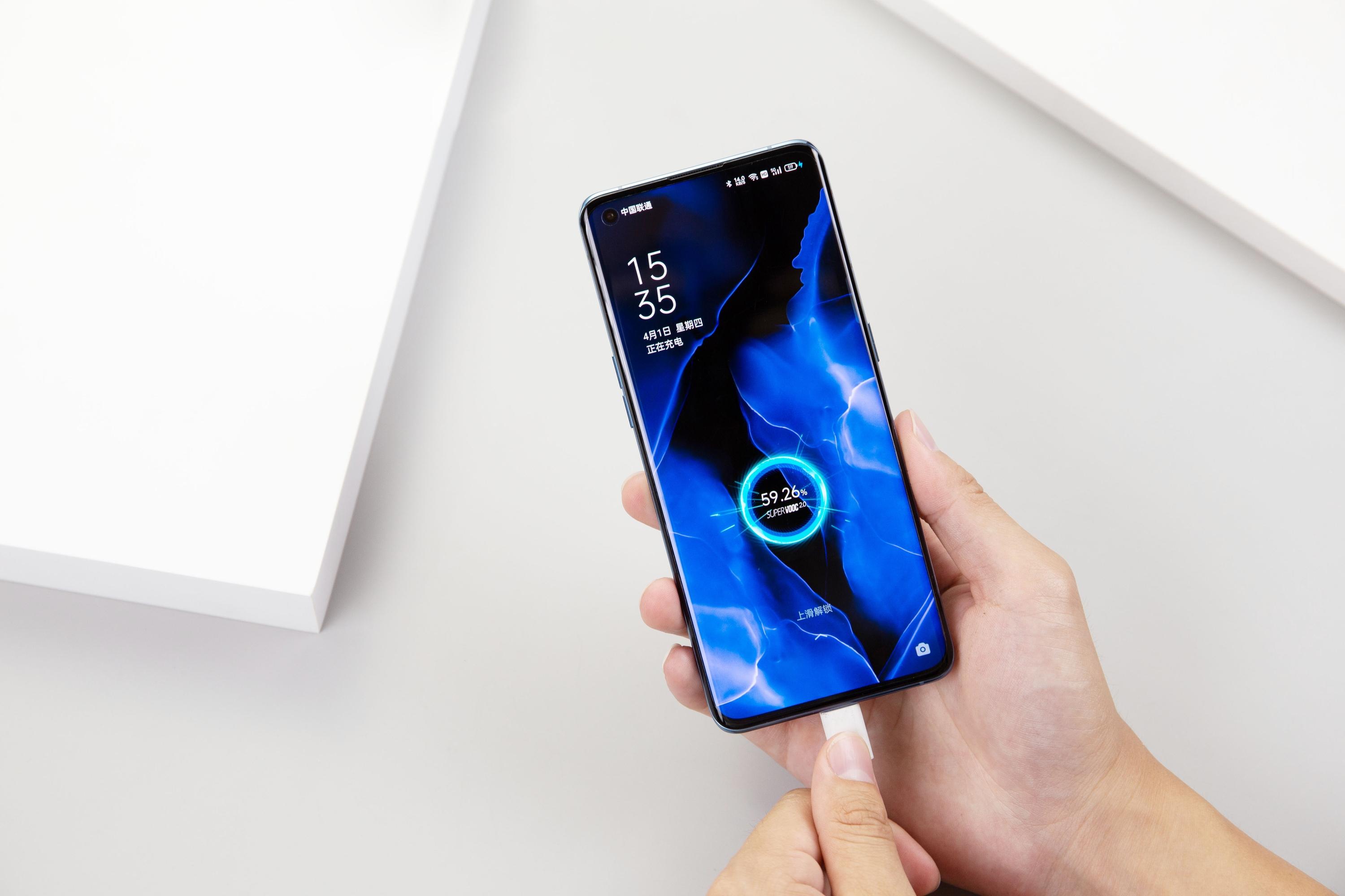 oppo65w超级闪充充电宝推荐,oppo充电宝18w和30w快充区别