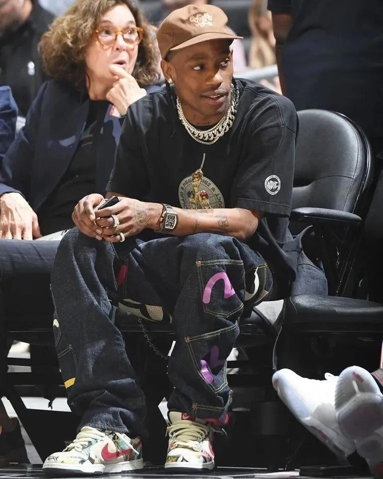 倒钩藤原浩联名dunk价格,藤原浩倒钩lv联名款