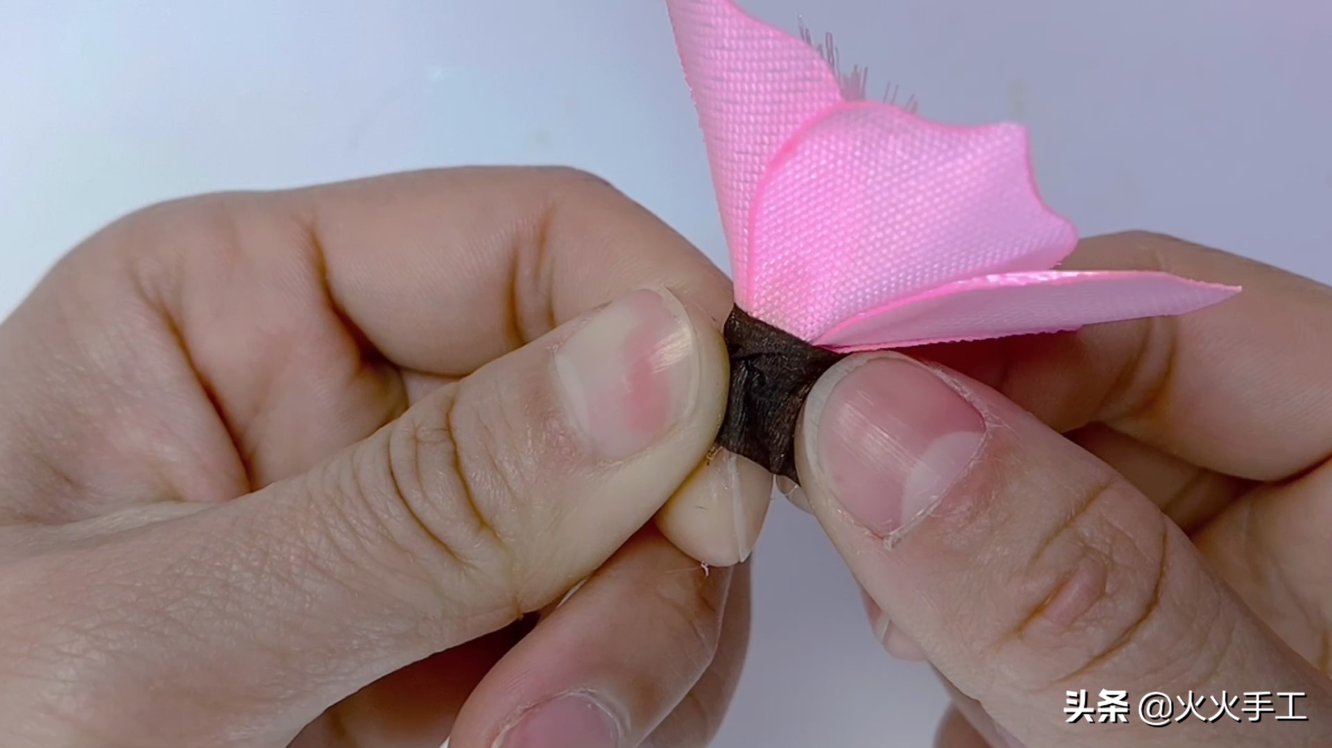 白浅的十里桃花，不用三生三世，在家用粉色丝带就可以很快完成