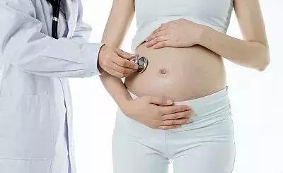 孕期轻微腹痛是怎么回事,孕期腹痛和胎动怎么区分