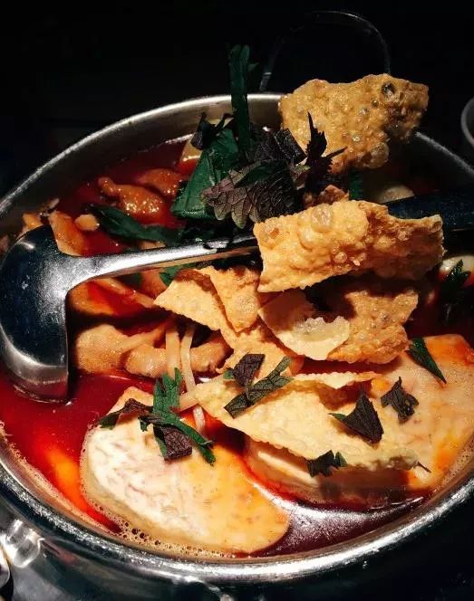 南宁最好吃的田螺煲,南宁田螺鸭脚煲