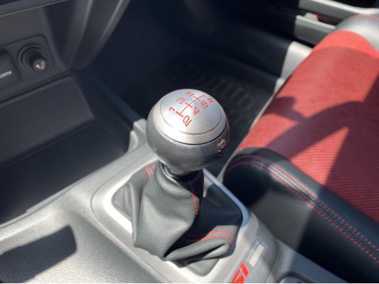 19款本田思域si,二手本田思域极锐版