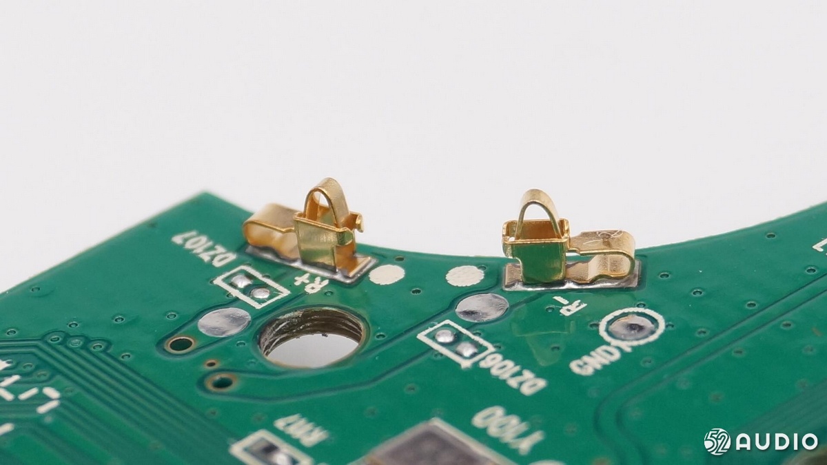 拆解报告小米小爱音箱万能遥控版,小米小爱蓝牙音箱拆解