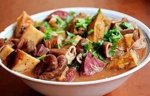 肥肠的家常做法软烂入味,解锁肥肠的新吃法文案