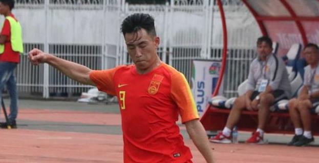 李霄鹏集训球员名单,李霄鹏圈定国脚出征名单