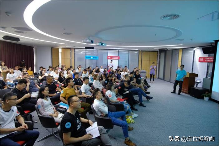 江小白如何进行长远发展,江小白未来可以采取哪些发展策略