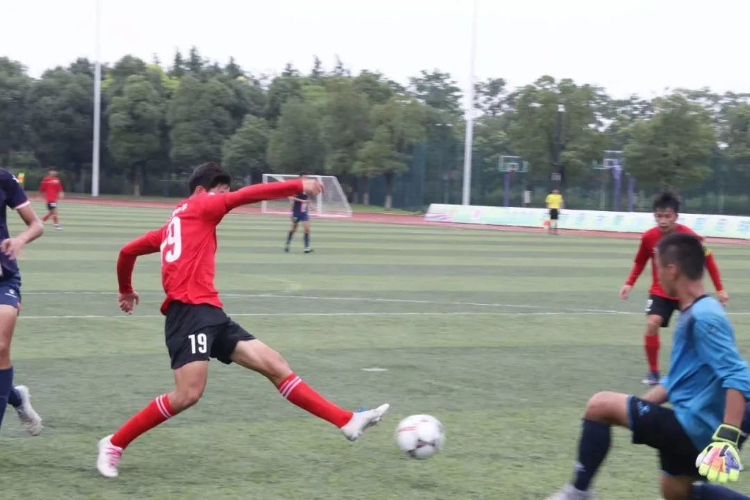 海门校园足球代表队在2020年南通市青少年校园足球联赛中获佳绩