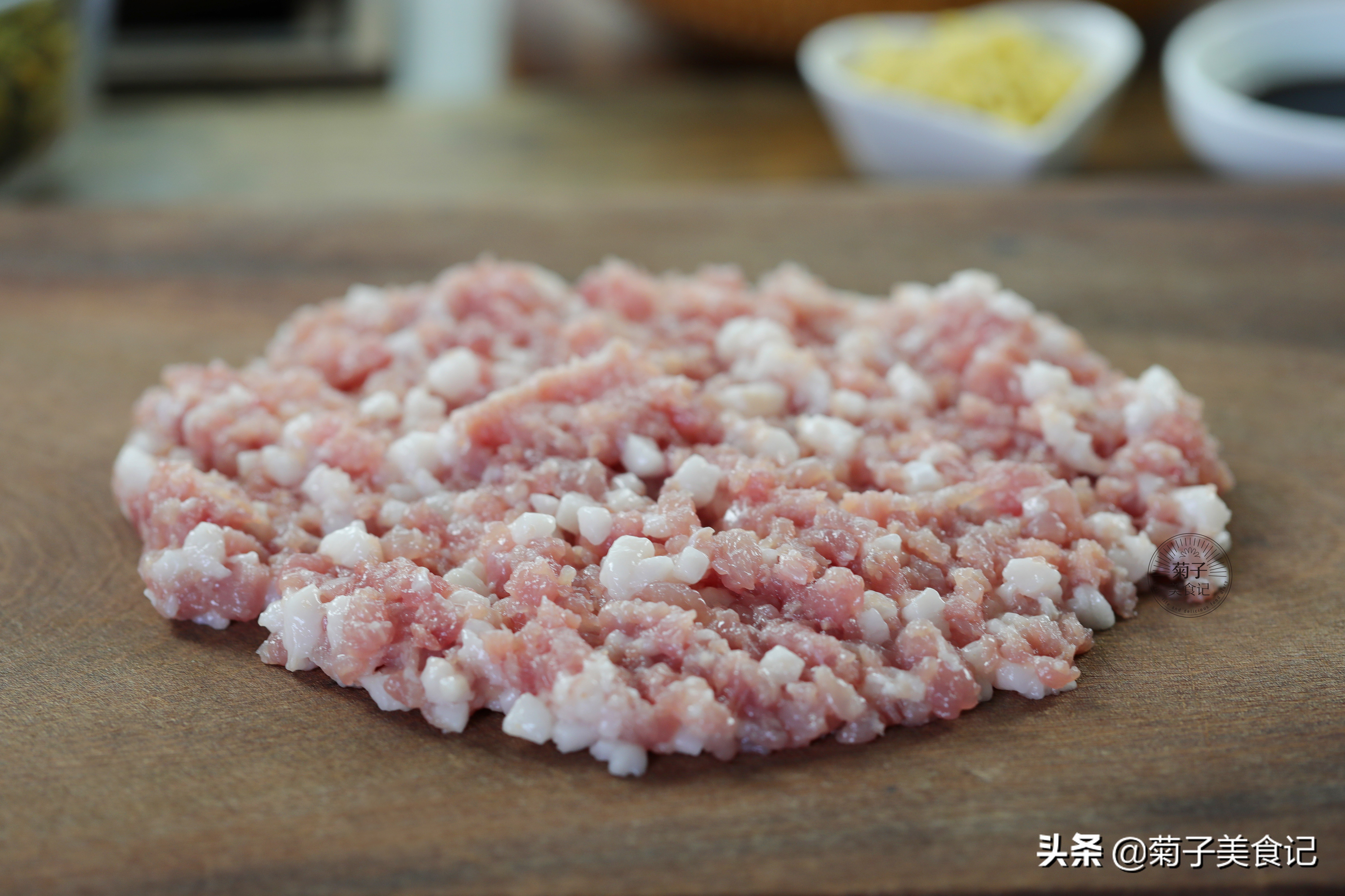 雪菜粉条肉末包子,雪菜肉末包子的做法