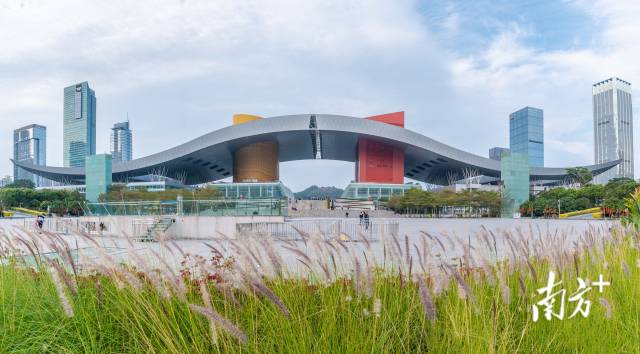 深圳中心区在罗湖还是福田,为什么深圳中心区是福田