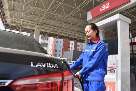 加油站打工工资不高,加油站工资为什么那么高