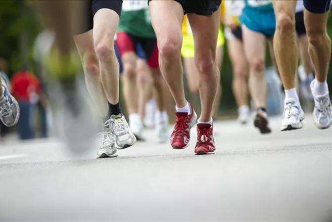 跑步会让小腿变粗吗长肌肉吗,跑步会让小腿粗吗