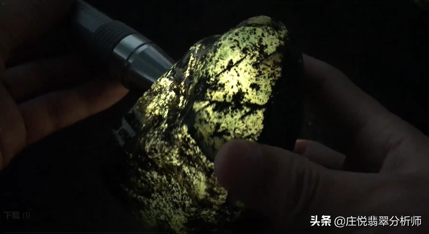 从原石看翡翠,从原石到手串