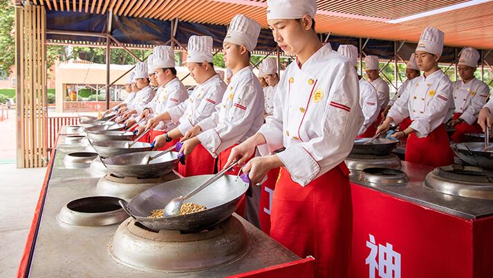 饭店当学徒,去饭店做学徒学什么好