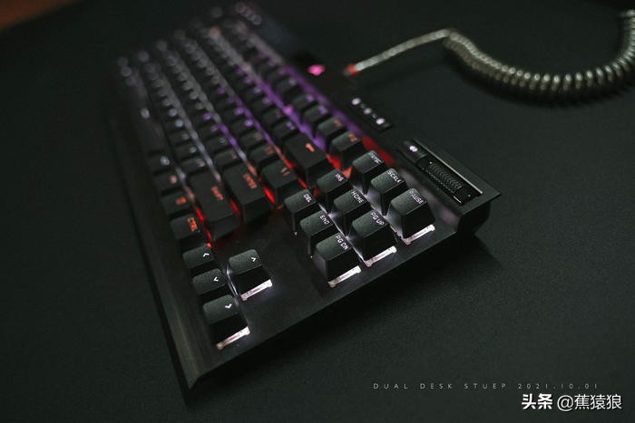 不到半年时间，接着折腾优化桌面，再SHOW一次