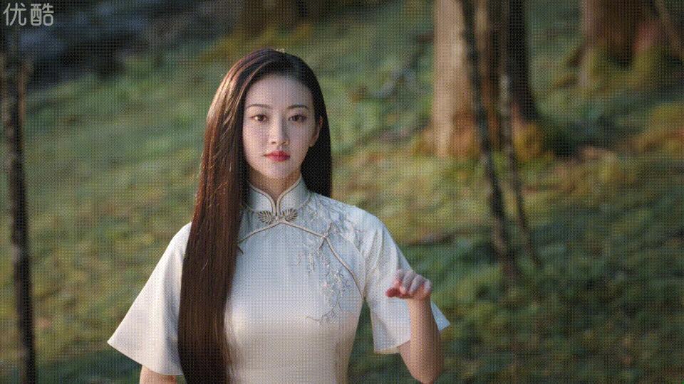 嘉行“重男轻女”，女艺人抠脚8个月，男艺人集体出逃？