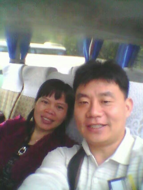 你们见过这样腌咸菜的吗？我从很小就看过我爸妈是这样腌咸菜的了