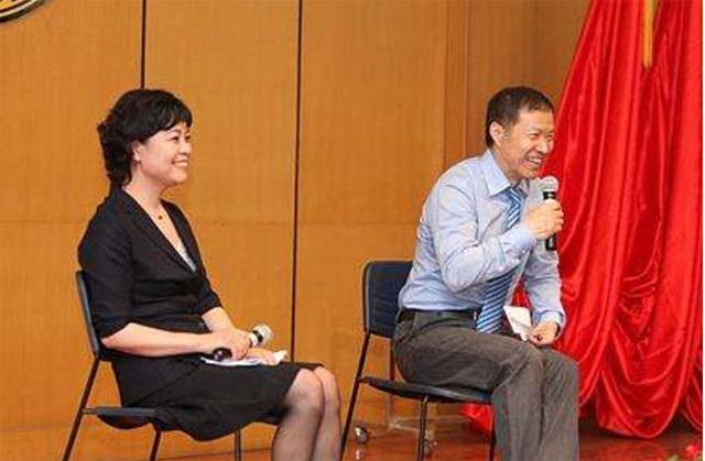 铁凝:34岁还没找男朋友,冰心说不要找要等!然后50岁才结婚