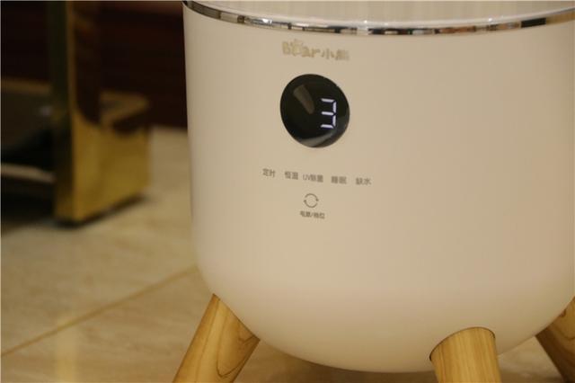 加湿器卧室专用小熊无雾加湿器,加湿功能强大的加湿器测评