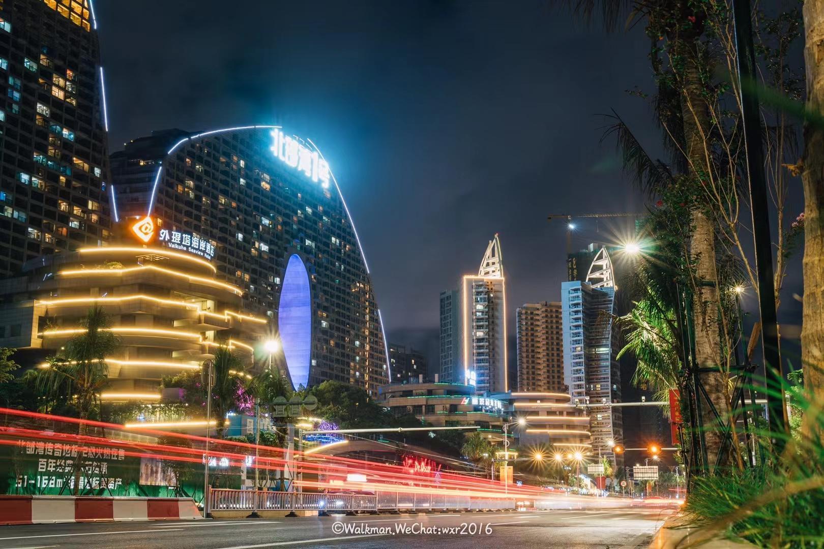 房租到期房东收回感慨万千,房租大幅下调房东欲哭无泪