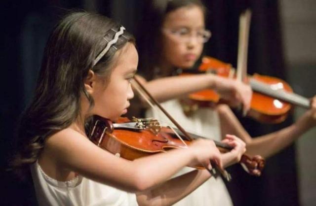 怎么从小培养孩子进入明星娱乐圈,普通家庭的孩子如何出道