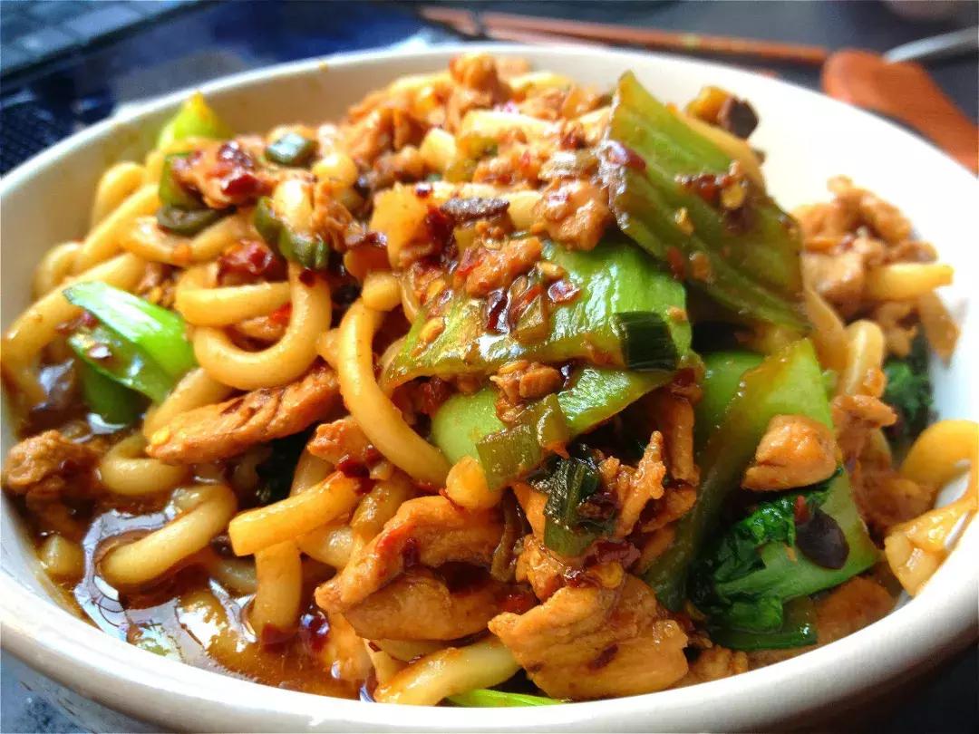 疆味新疆美食,寻味新疆大开眼界的美食之旅