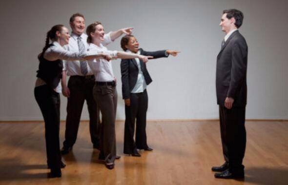 职场中如何做到自己不被人欺负,职场上如何做到不被人欺负