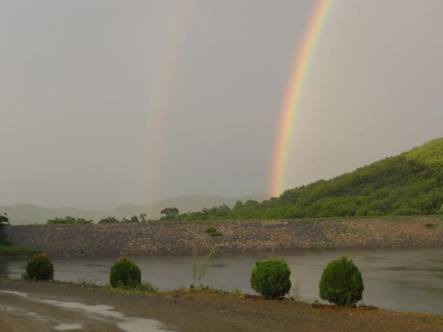打呼噜像电钻声音怎么治,打呼噜像放炮一样