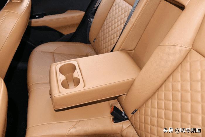 起亚福瑞迪后备箱空间尺寸,起亚福瑞迪空间是不是比k2大一点