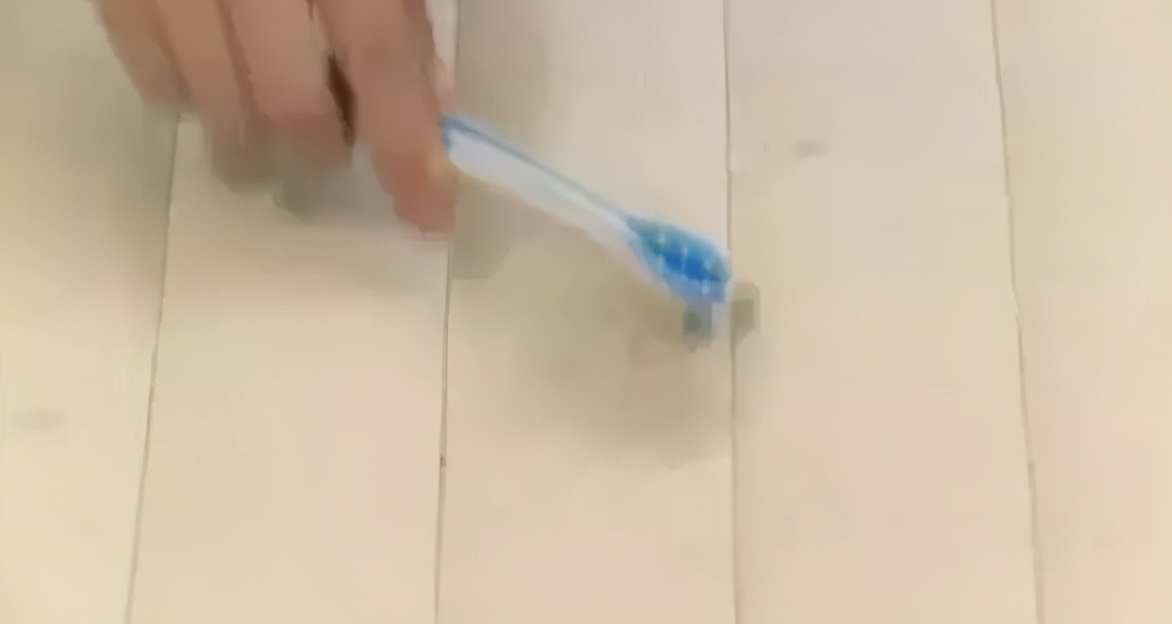 夏季清理床垫的三个步骤,春节打扫床垫