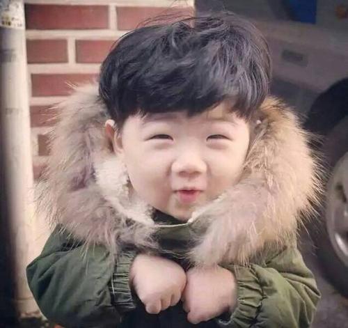 宝宝眼睛太小妈妈误认为没了,宝宝眼睛太小走红