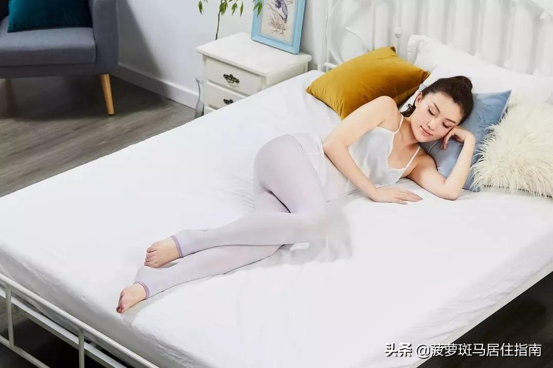 吴宣仪的腿为什么那么直那么细,吴宣仪这腿是练出来的吗